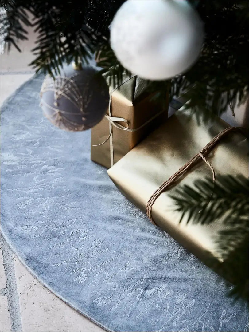 Kalėdinių burbulų komplektas (2vnt) DI4771 - €5 Save 75% __label:Pristatymas 1-2 d.d., color-auksine, color-pilka,