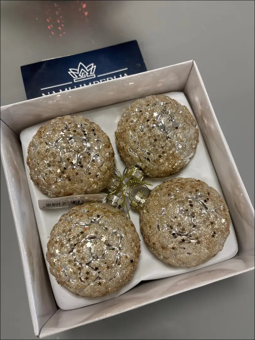 Kalėdinių žaisliukų komplektas (4vnt) DI10517 - €12 Save 50% __label:Pristatymas 1-2 d.d., color-auksine, kaledos,