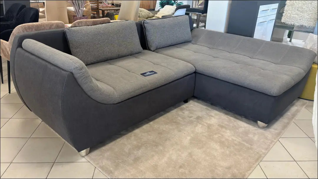 Kampinė sofa MI925 - €440 Save 50% __label:Pristatymas 1-2 d.d., color-pilka, kampai, material-poliesteris, minksti