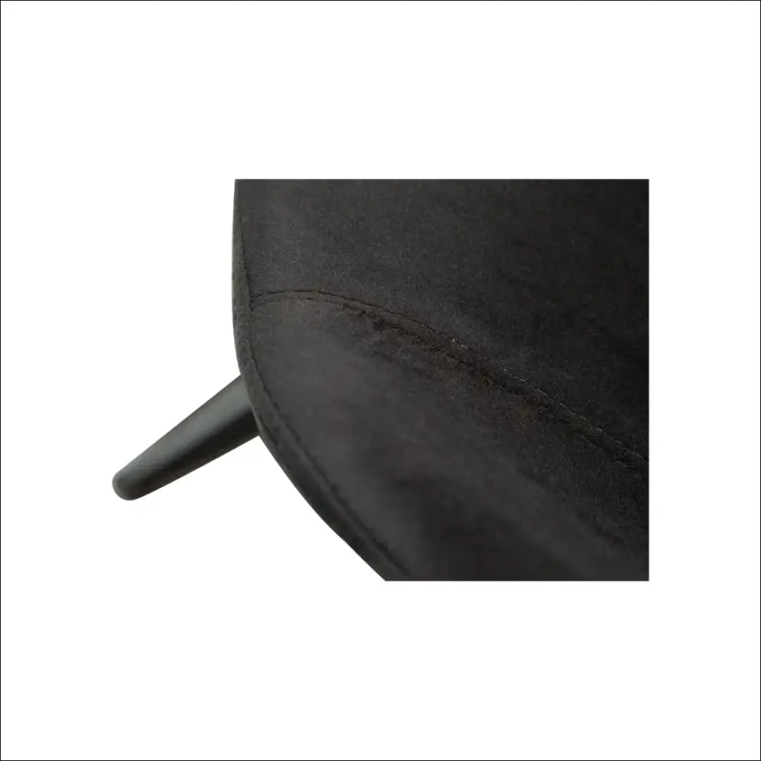 Kėdė VI1076 - €47 Save 55% 25-50, __label:Pristatymas 1-2 d.d., color-juoda, kedes-valgomojo, material-aksomas €25