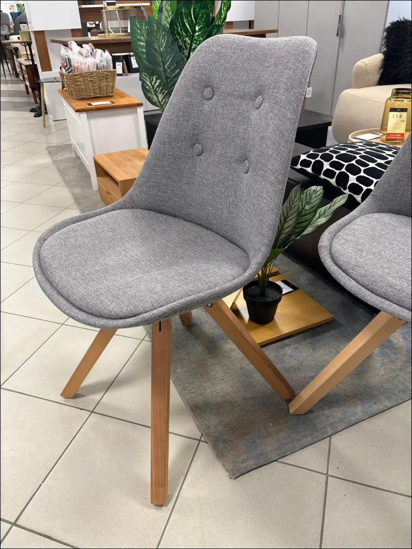 Kėdė VI1096 - €39 Save 55% 25-50, __label:Pristatymas 1-2 d.d., color-pilka, kedes-valgomojo, material-gobelenas €25