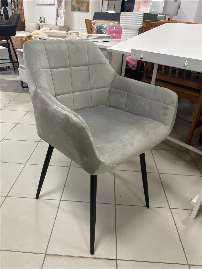 Kėdė VI1165 - €75 Save 50% 50-100, __label:Pristatymas 1-2 d.d., color-pilka, kedes-valgomojo, material-aksomas €50