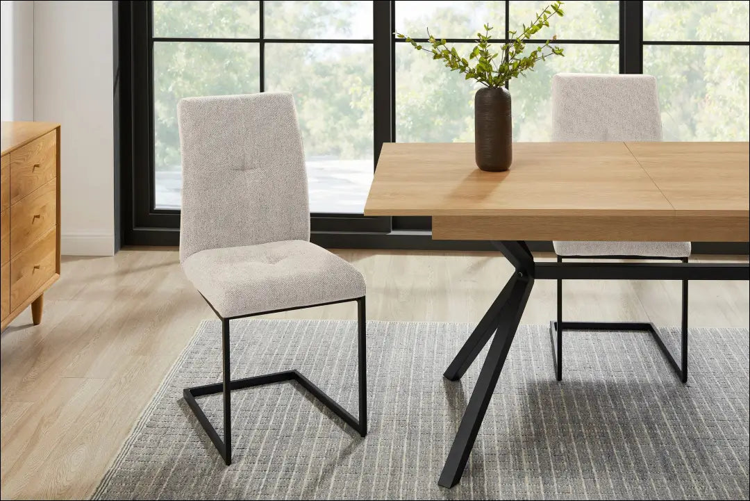 Kėdė VI1199 - €57 Save 50% 50-100, __label:Pristatymas 1-2 d.d., color-kremas, kedes-valgomojo, material-gobelenas €50