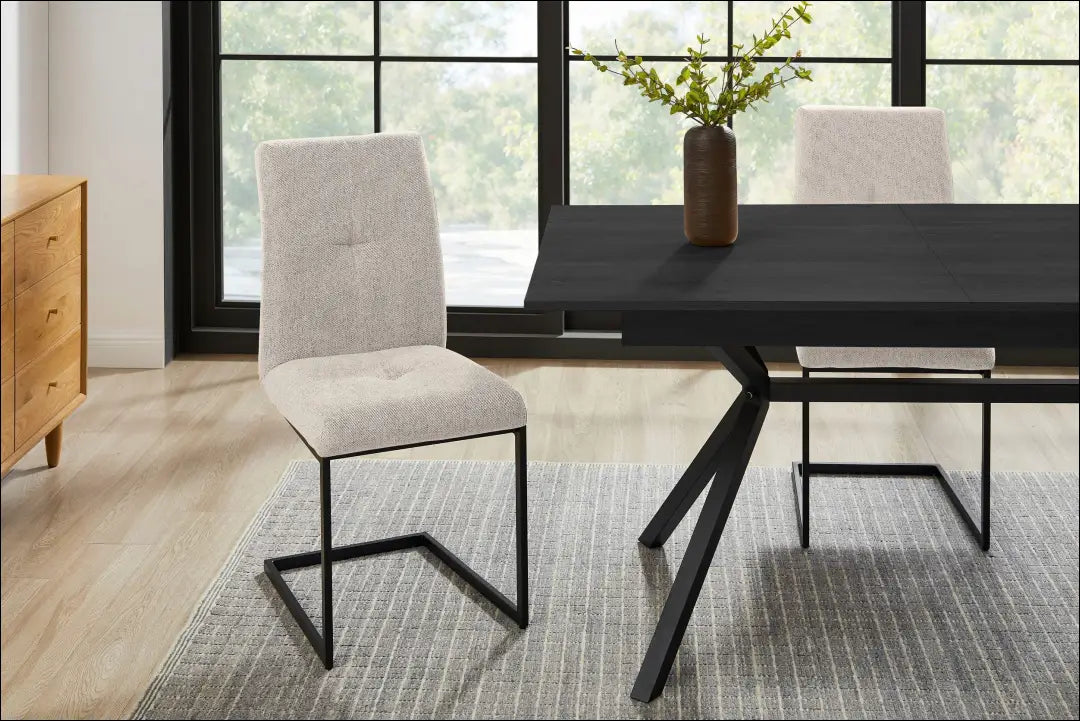 Kėdė VI1199 - €57 Save 50% 50-100, __label:Pristatymas 1-2 d.d., color-kremas, kedes-valgomojo, material-gobelenas €50