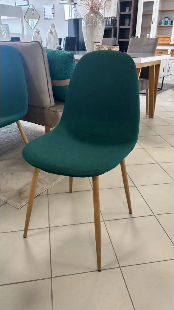 Kėdė VI1245 - €32 Save 50% 25-50, __label:Pristatymas 1-2 d.d., color-zalia, kedes-valgomojo, material-gobelenas €25