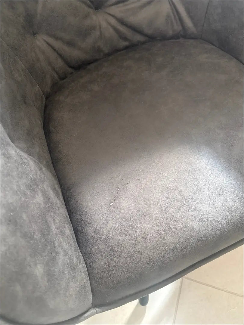 Kėdė VI1268 - €40 Save 70% 25-50, __label:Pristatymas 1-2 d.d., color-pilka, material-eko-oda, pazeistas €25 to €50