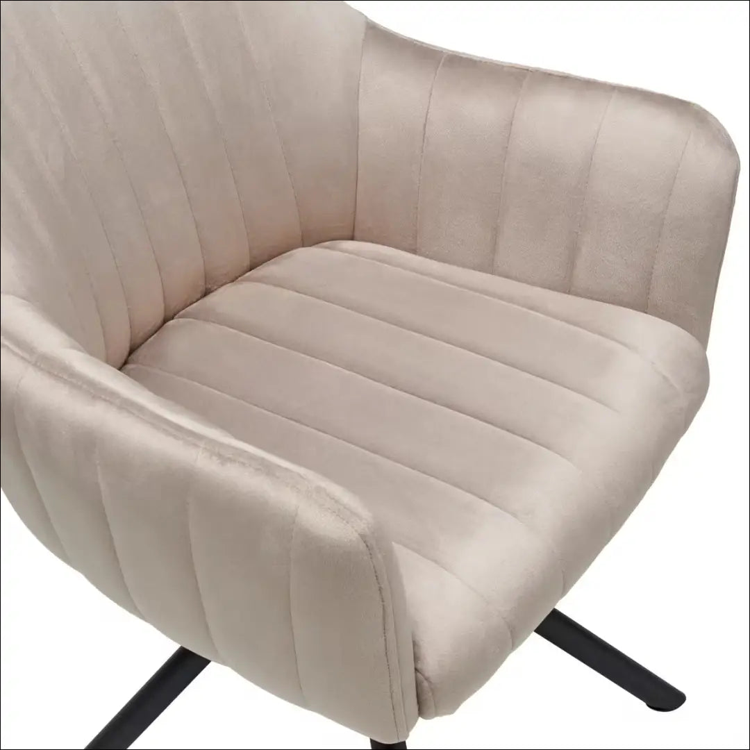 Kėdė VI1607 - €62 Save 50% 50-100, __label:Pristatymas 1-2 d.d., color-smelio, kedes-valgomojo, material-aksomas