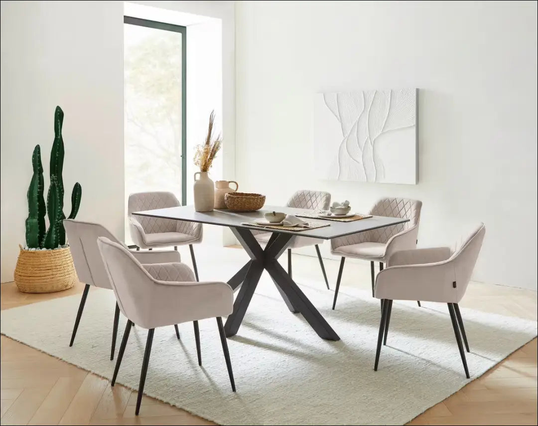 Kėdė VI1662 - €65 Save 50% 50-100, __label:Pristatymas 1-2 d.d., color-smelio, kedes-valgomojo, material-aksomas