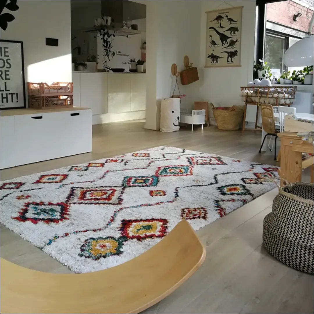 Kilimas RU949 - €233 Save 50% __label:Pristatymas 1-2 d.d., color-kremas, color-marga, color-margas, Dydis-240-x-340-cm