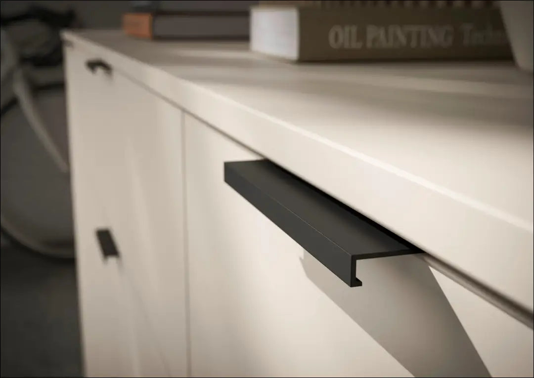 Komoda 4 stalčiai 2 durys kašmyras GA001 - €296 Save 20% __label:Pristatymas 5-14 d.d., over-200, uzsakomi, uzsakomi