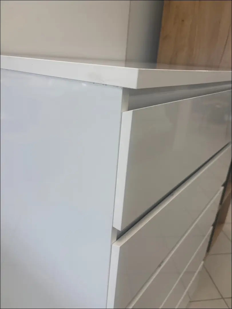 Komoda SI2279 - €155 Save 55% 100-200, __label:Pristatymas 1-2 d.d., color-balta, material-mediena, pazeistas €100