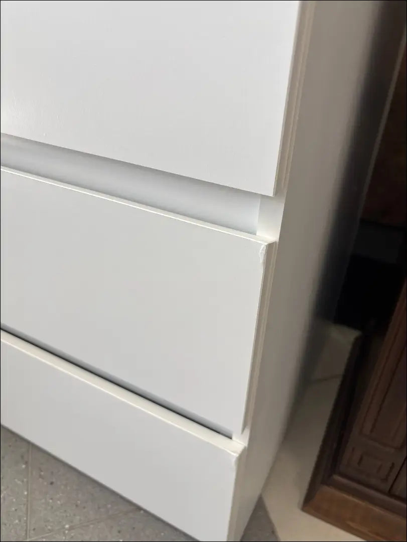 Komoda SI2284 - €110 Save 60% 100-200, __label:Pristatymas 1-2 d.d., color-balta, material-mediena, pazeistas €100