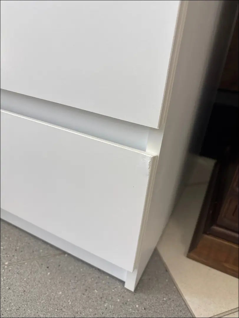 Komoda SI2284 - €110 Save 60% 100-200, __label:Pristatymas 1-2 d.d., color-balta, material-mediena, pazeistas €100