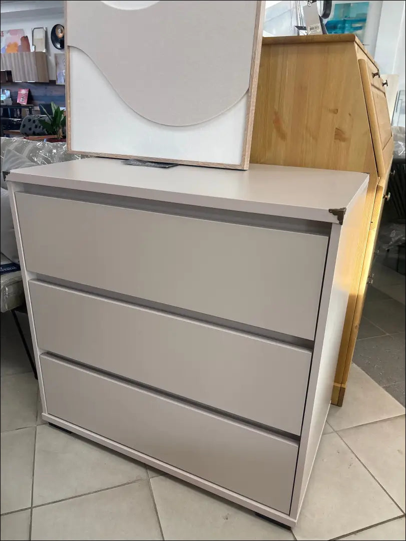 Komoda SI2457 - €40 Save 65% 25-50, __label:Pristatymas 1-2 d.d., color-smelio, material-mediena, pazeistas Grožio