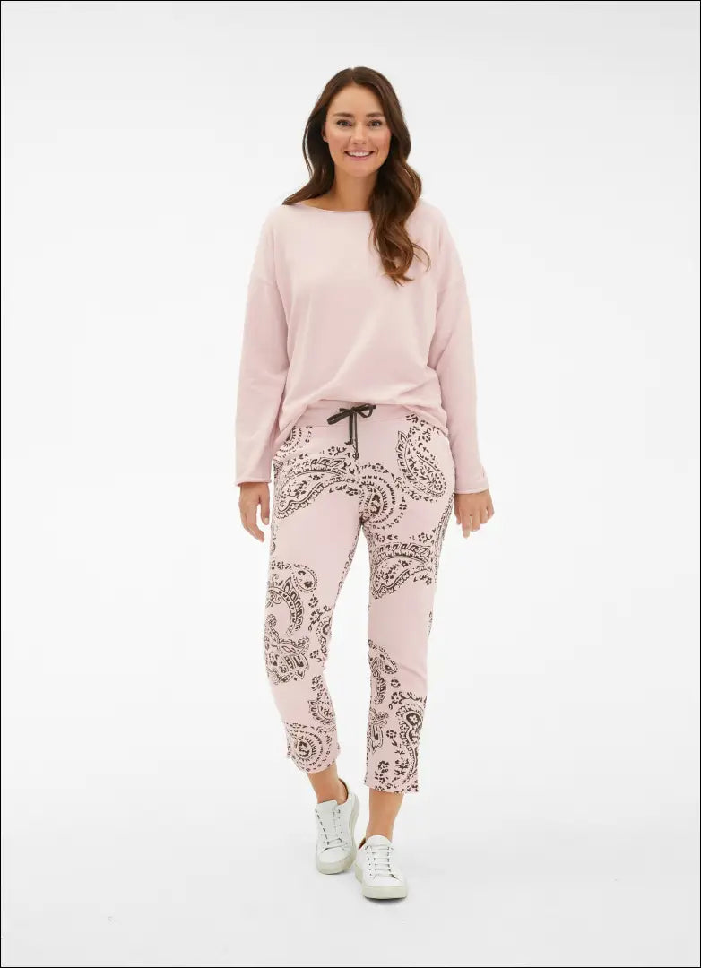 Laisvalaikio kelnės ’Juvia’ DI7645 - 50-100, __label:Pristatymas 1-2 d.d., color-juoda, color-rozine, drabuziai €50