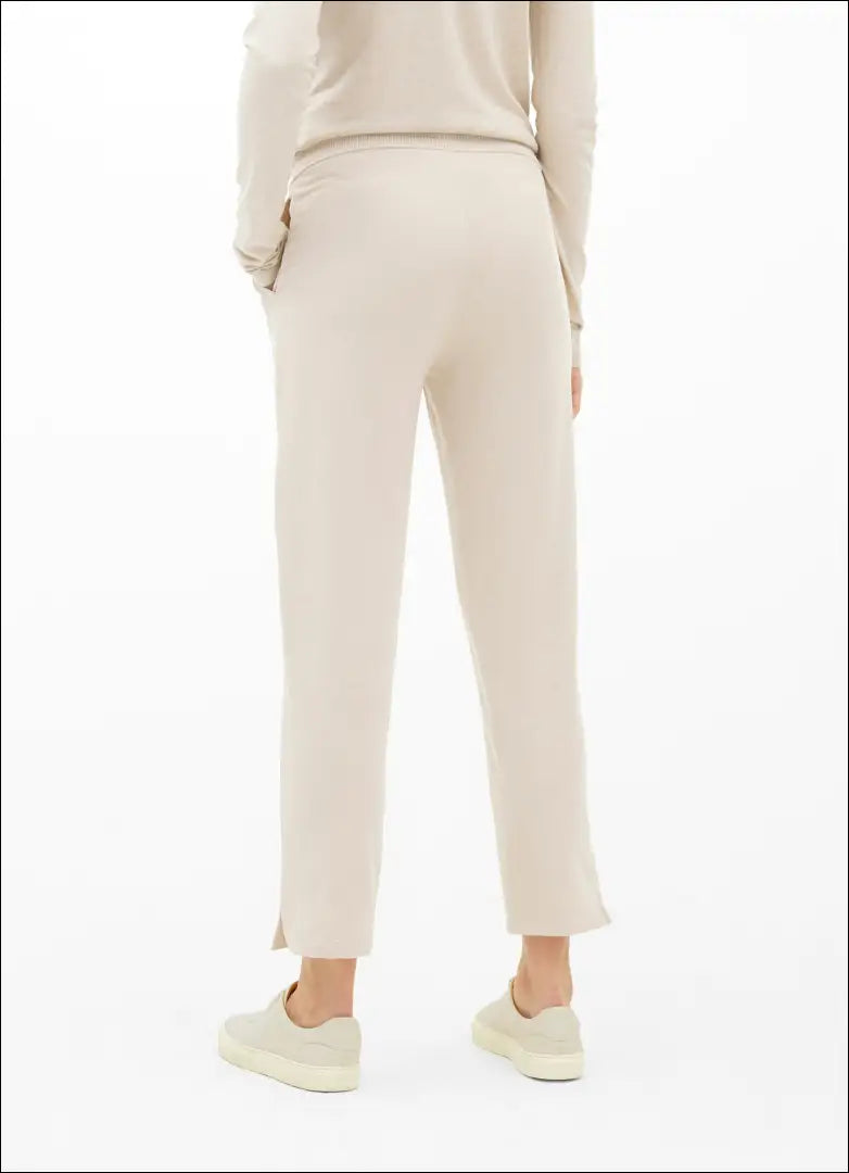 Laisvalaikio kelnės ’Juvia’ DI7648 - 25-50, __label:Pristatymas 1-2 d.d., color-kremas, color-smelio, drabuziai €25