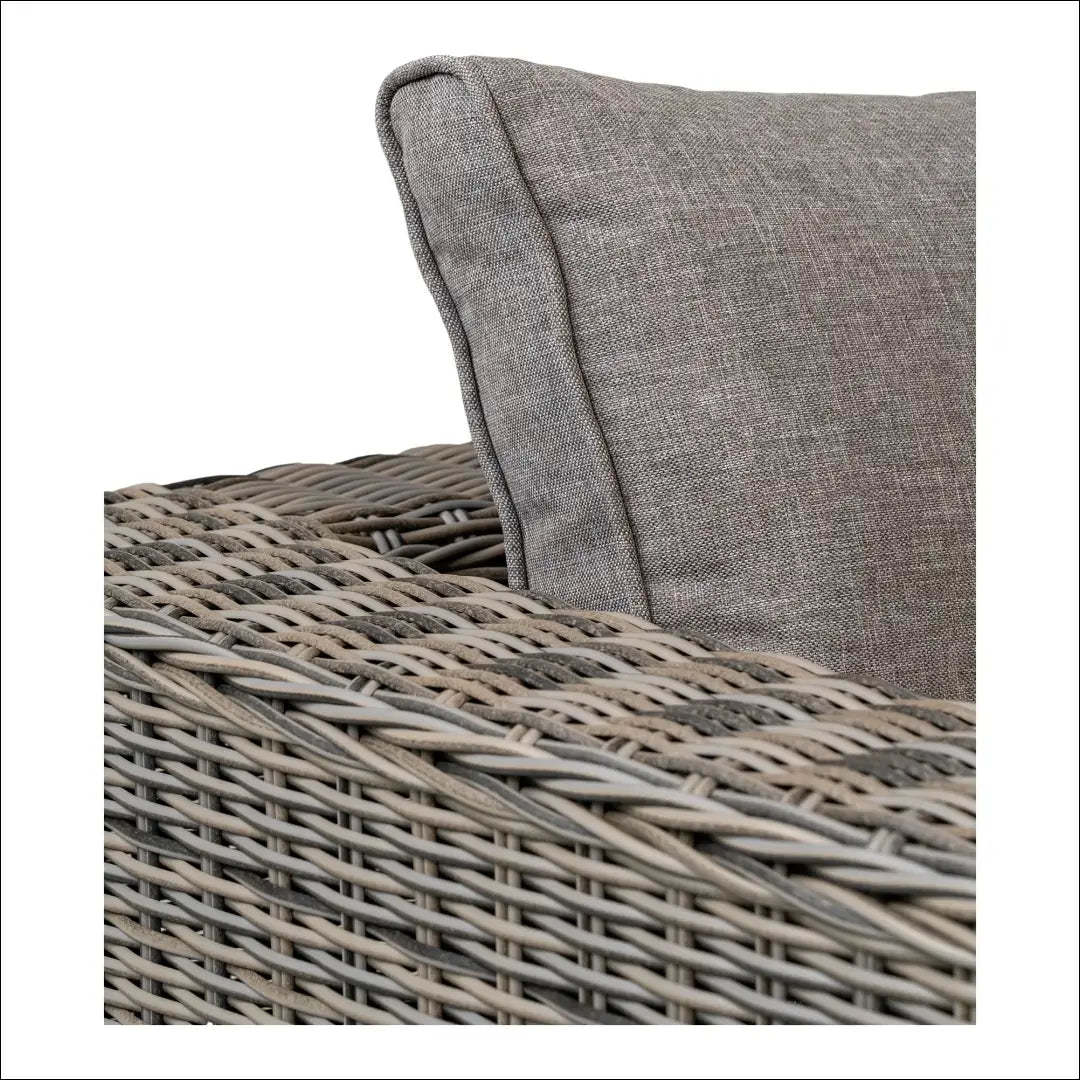 Lauko baldų komplektas poliratanas pilka su pagalvėlėmis RD1118 - €2,437 Save 15% __label:Pristatymas 5-14 d.d., Kubu
