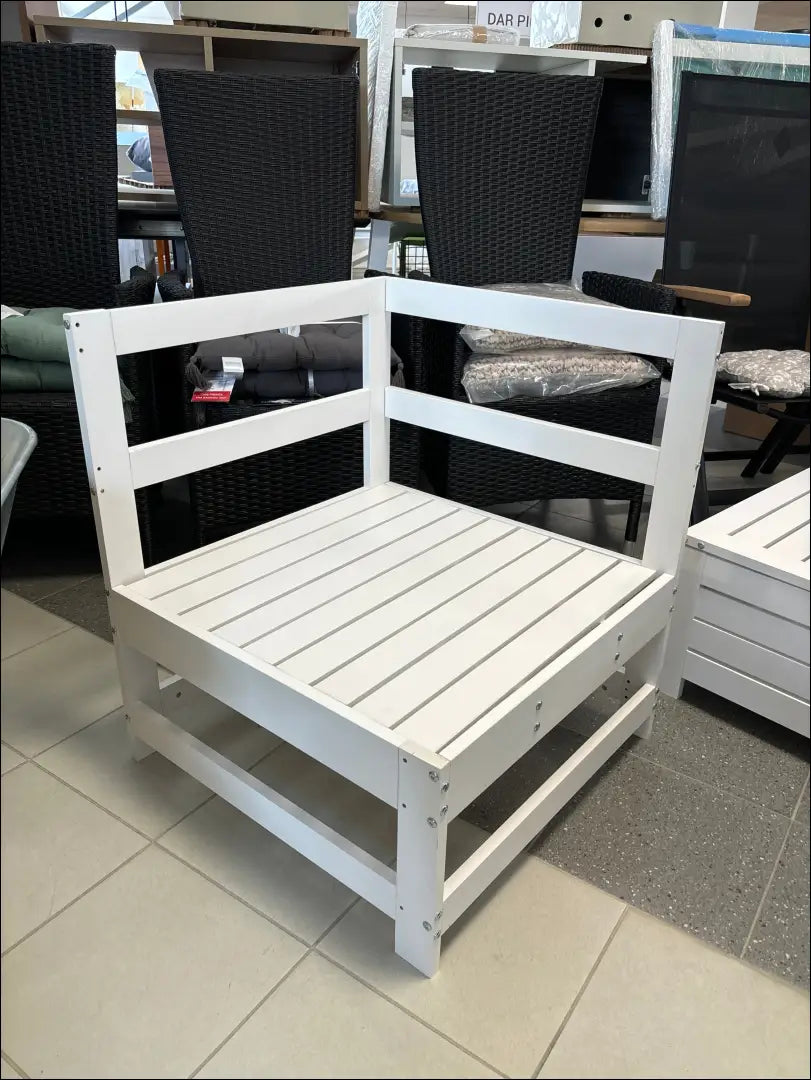 Lauko kampinė kėdė LI599 - €46 Save 50% 25-50, __label:Pristatymas 1-2 d.d., color-balta, lauko baldai, lauko-kedes