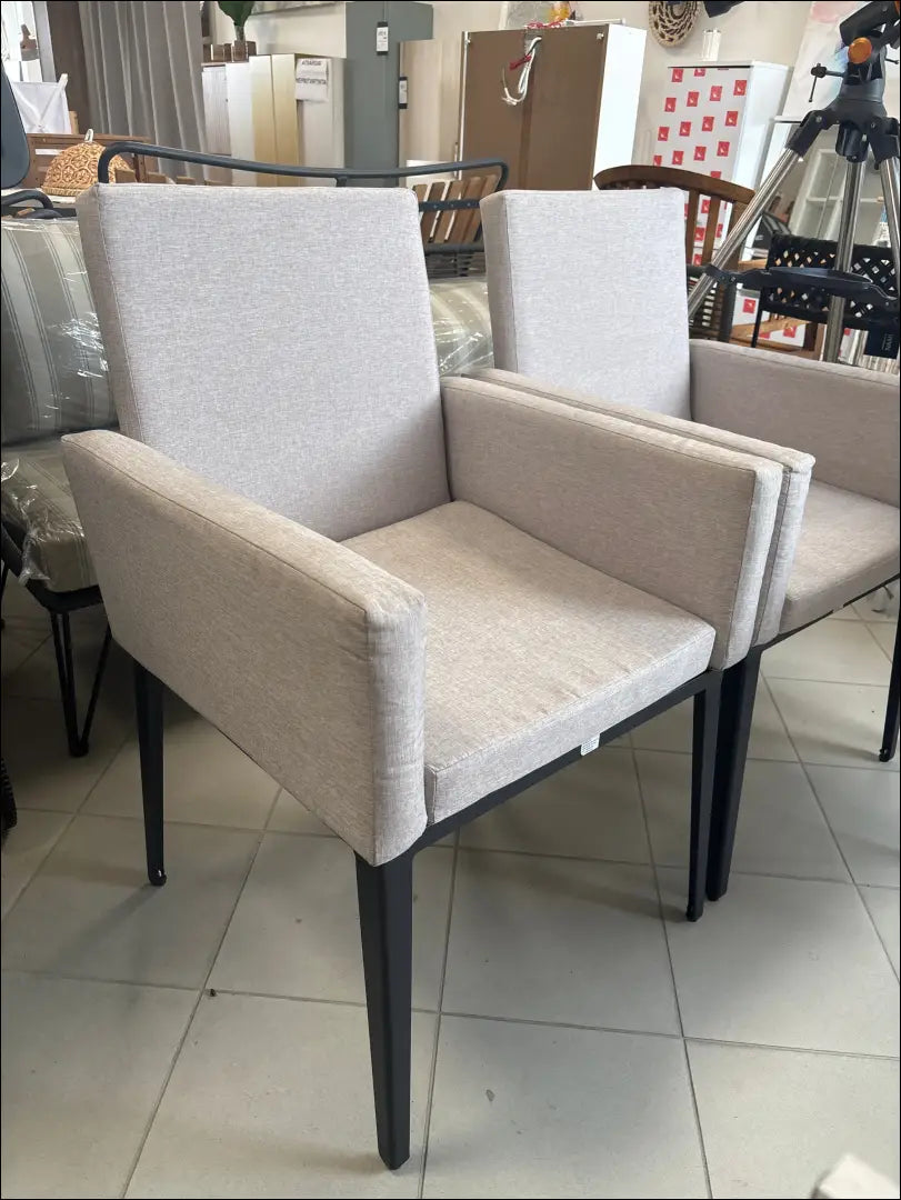 Lauko kėdė LI779 - €50 Save 50% 50-100, __label:Pristatymas 1-2 d.d., color-juoda, color-smelio, lauko baldai to €100