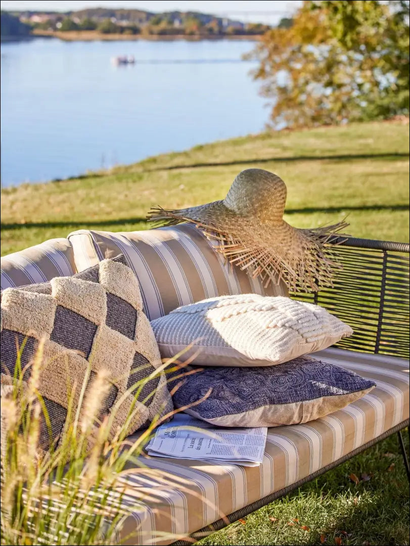 Lauko sofa LI487 - €243 Save 70% __label:Pristatymas 1-2 d.d., color-pilka, color-smelio, color-zalia, lauko baldai