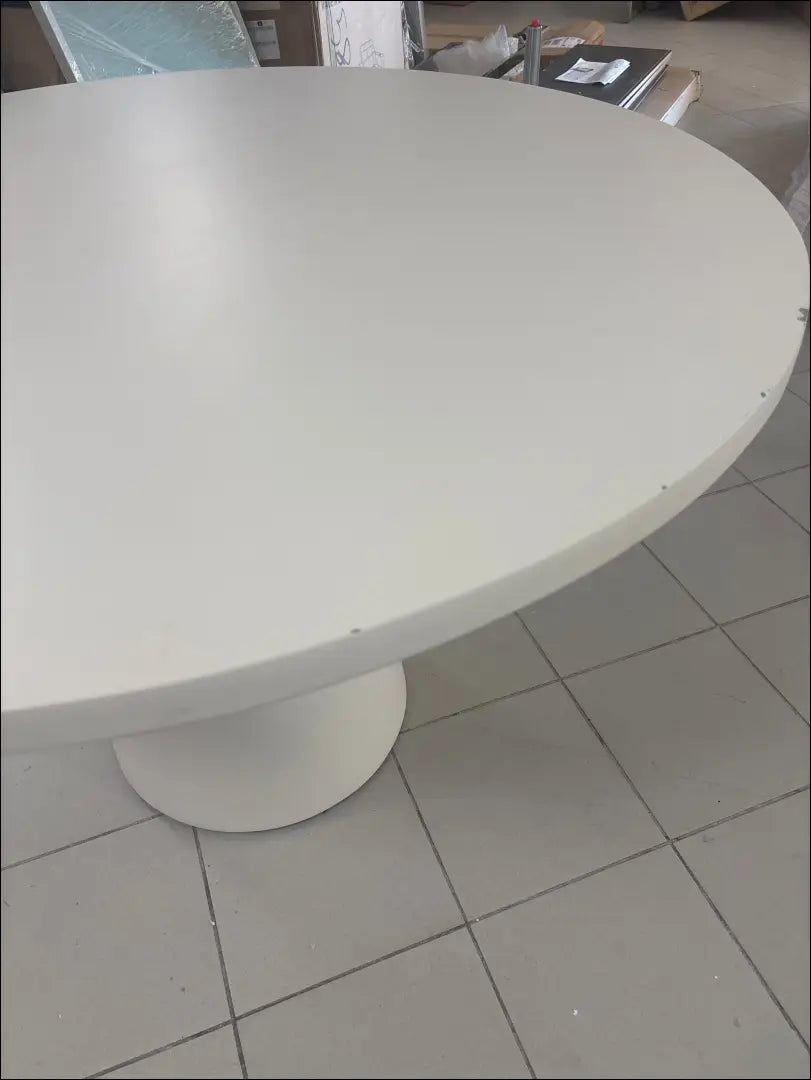 Lauko stalas LI797 - €130 Save 80% 100-200, __label:Pristatymas 1-2 d.d., color-balta, pazeistas, pazeisti €100 to €200