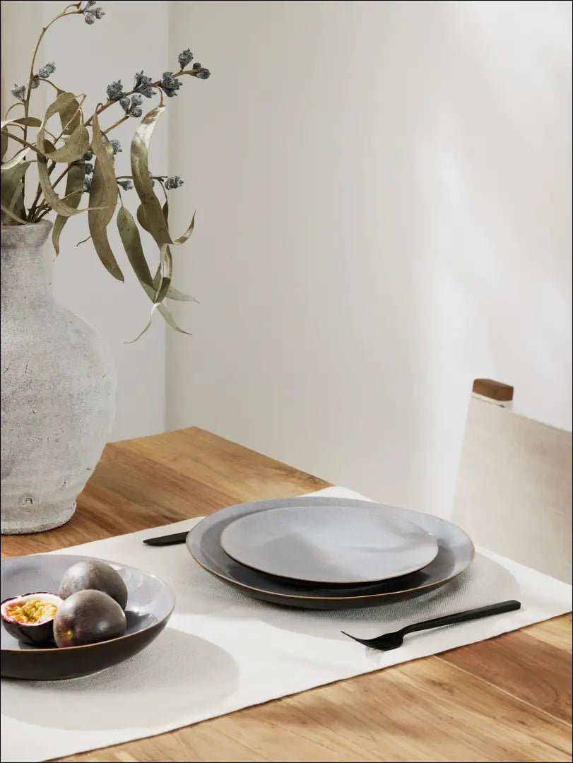 Lėkščių komplektas (4vnt) DI6051 - €13 Save 70% __label:Pristatymas 1-2 d.d., color-juoda, color-pilka, color-smelio,