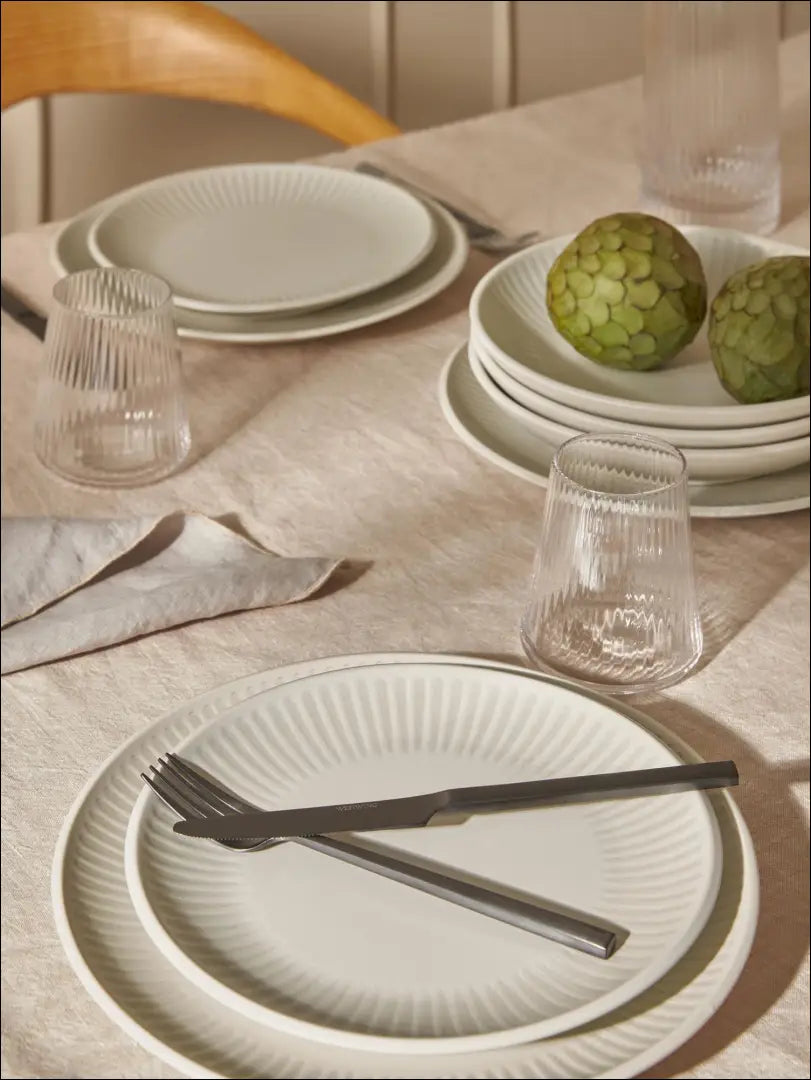 Lėkščių komplektas (4vnt) DI7079 - €17 Save 65% __label:Pristatymas 1-2 d.d., color-kremas, indai, interjeras, lekstes