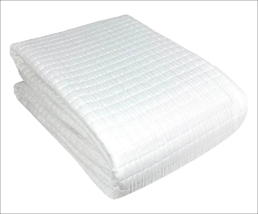 Lovatiesė (180x270cm) DI6629 - €34 Save 70% 25-50, __label:Pristatymas 1-2 d.d., color-balta, material-medvilne,