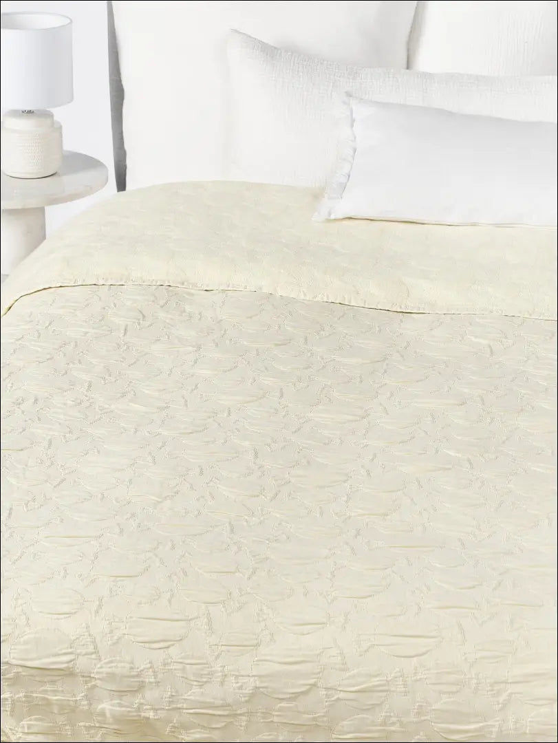 Lovatiesė (230x250cm) DI5462 - €36 Save 70% 25-50, __label:Pristatymas 1-2 d.d., color-geltona, material-medvilne,