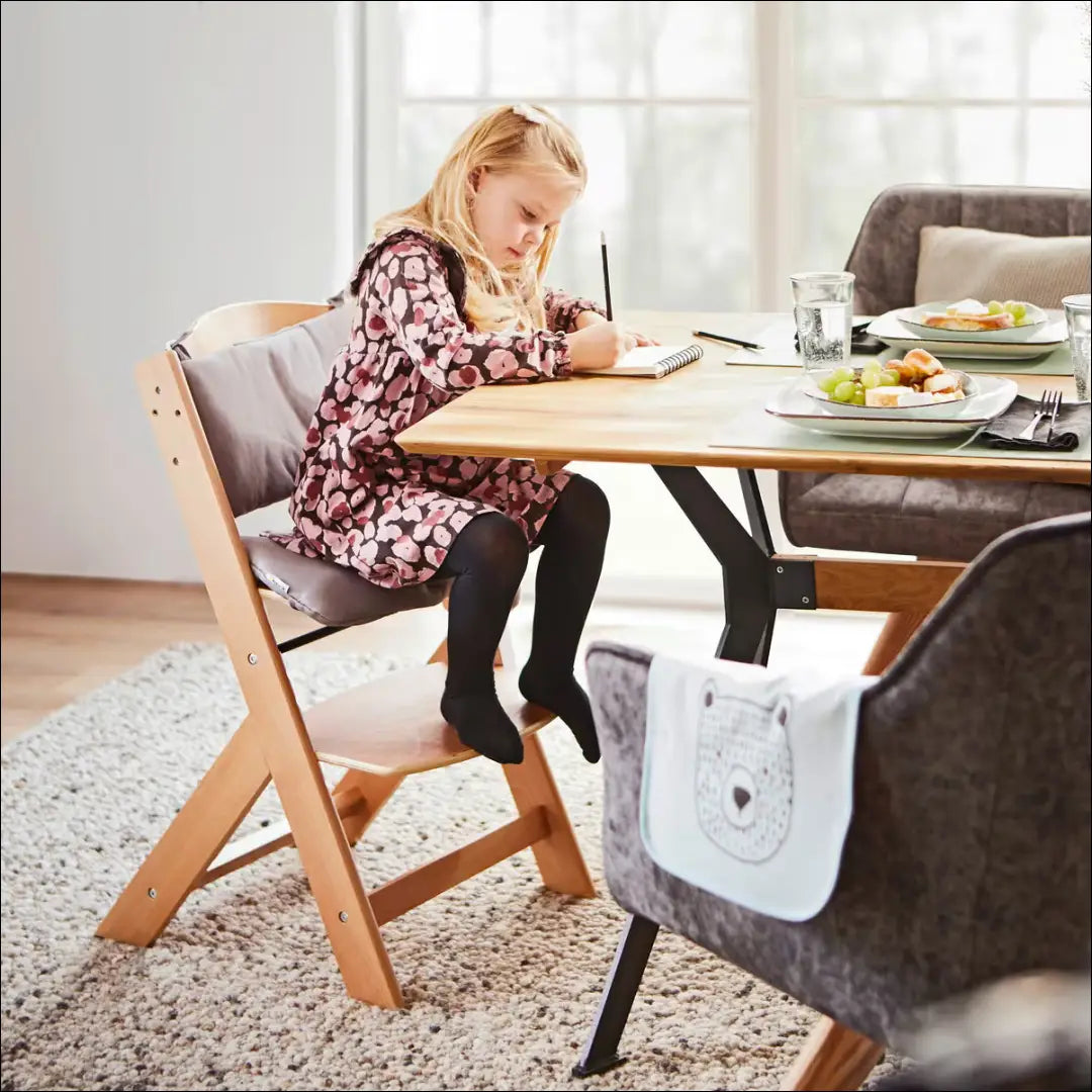 Maitinimo kėdutė KI1614 - €44 Save 50% 25-50, __label:Pristatymas 1-2 d.d., color-ruda, kita, material-medzio-masyvas