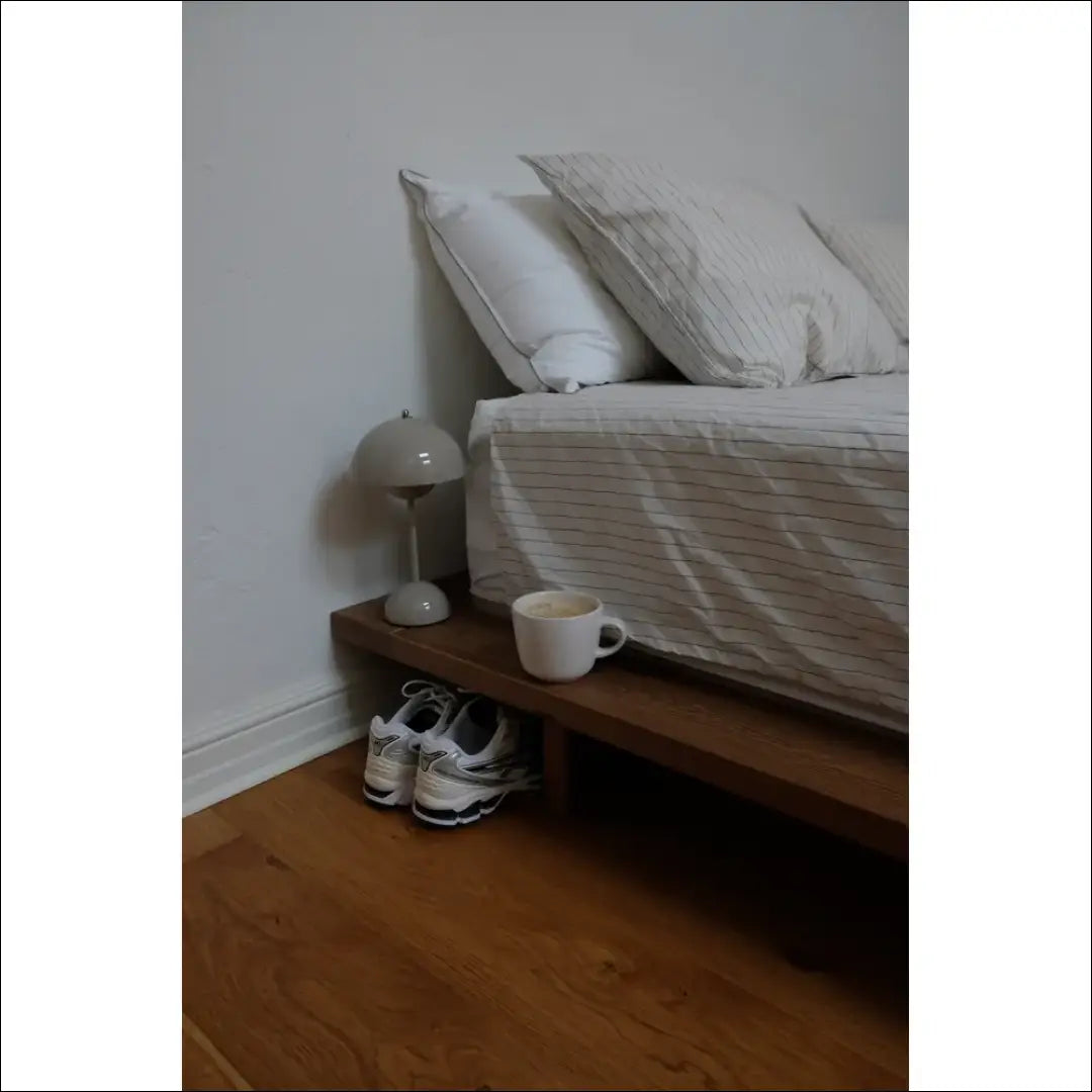 Miegamojo lova (140x200cm) GI883 - €220 Save 50% __label:Pristatymas 1-2 d.d., color-ruda, lovos-miegamojo,