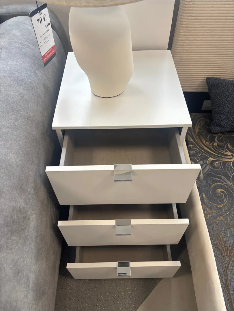 Naktinis staliukas GI845 - €80 Save 50% 50-100, __label:Pristatymas 1-2 d.d., color-balta, material-mediena, miegamojo