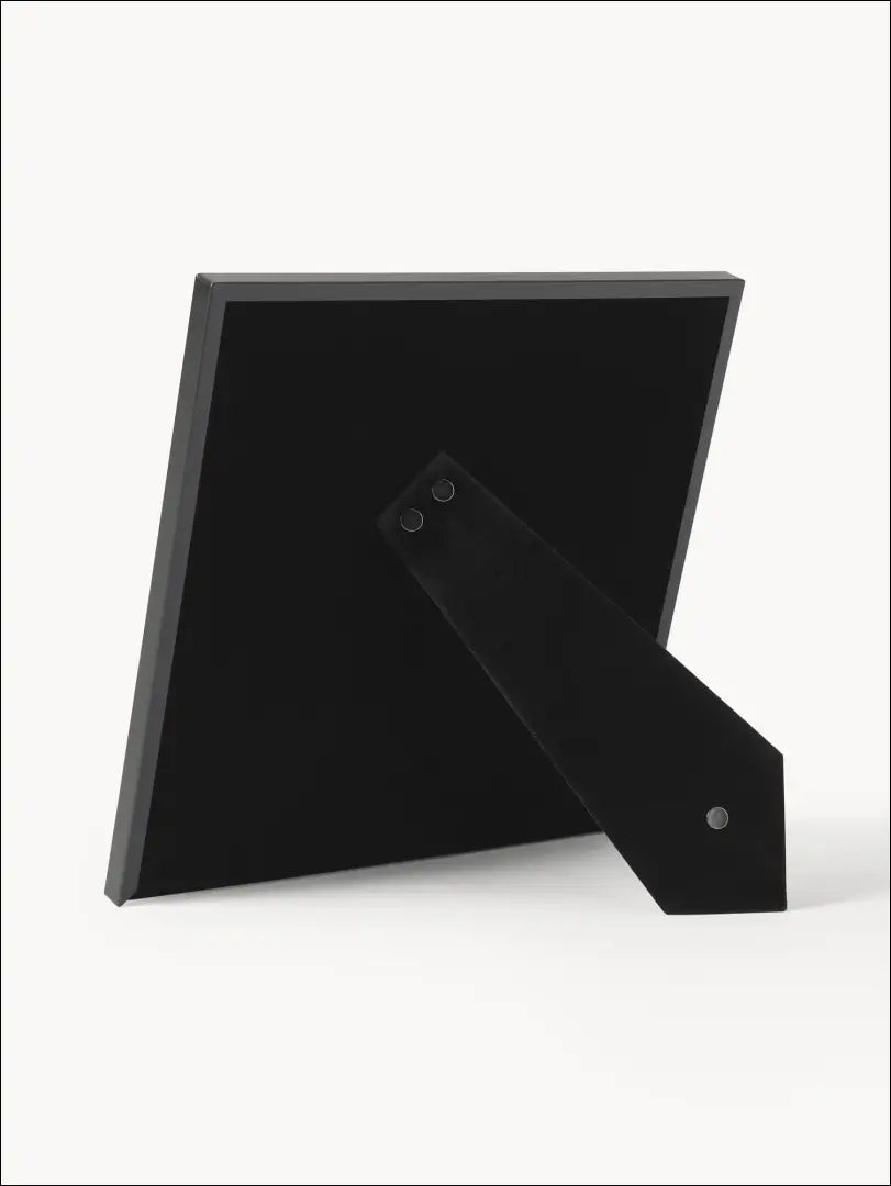 Nuotraukų rėmelis DI6386 - €14 Save 65% __label:Pristatymas 1-2 d.d., color-juoda, interjeras, material-aksomas,