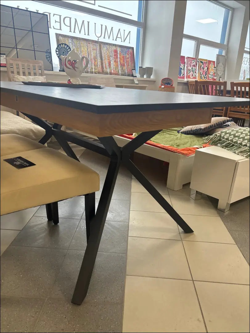 Padidinamas valgomojo stalas VI1224 - €205 Save 50% __label:Pristatymas 1-2 d.d., color-juoda, material-mediena,