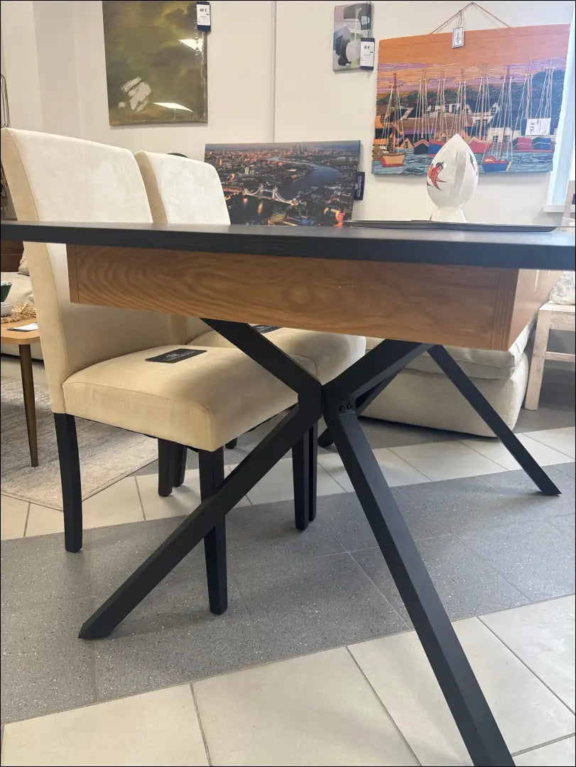 Padidinamas valgomojo stalas VI1224 - €205 Save 50% __label:Pristatymas 1-2 d.d., color-juoda, material-mediena,