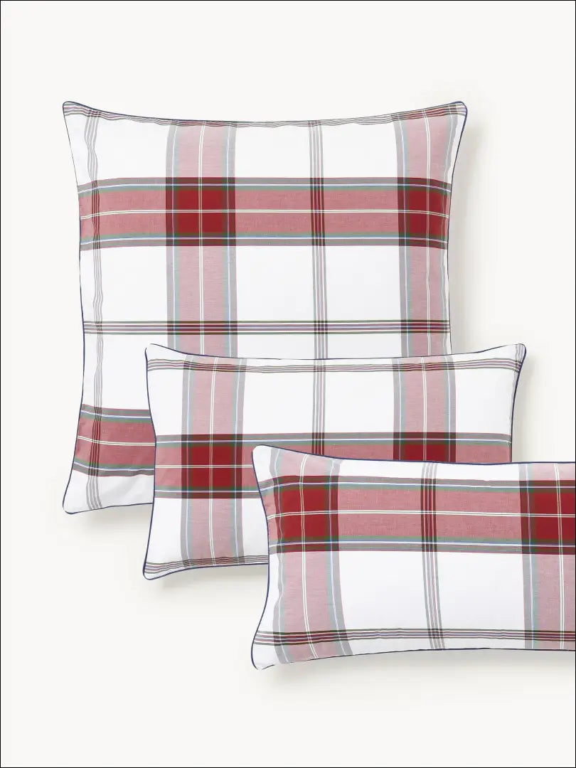 Pagalvės užvalkalas DI11515 - €6 Save 60% __label:Pristatymas 1-2 d.d., color-balta, color-raudona, material-medvilne,