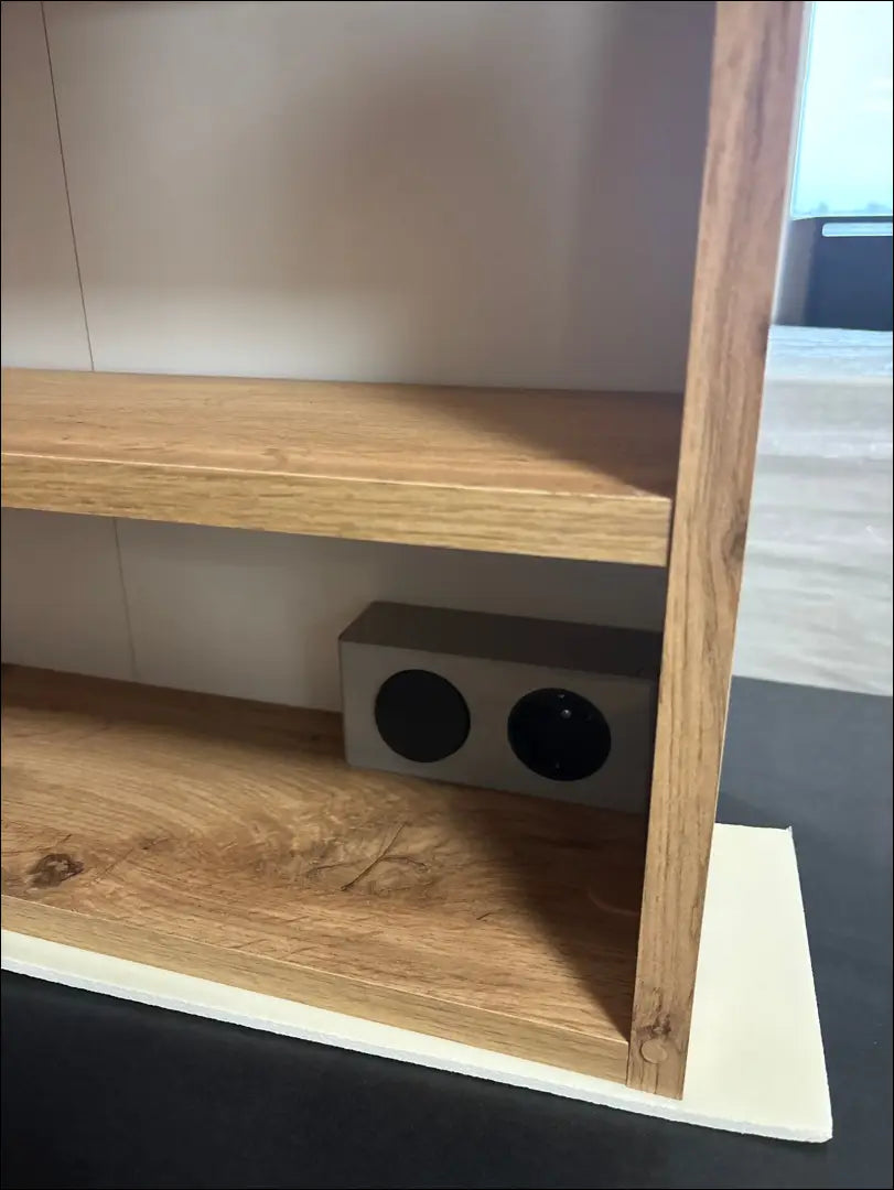 Pakabinama vonios spintelė su apšvietimu KI1507 - €39 Save 65% 25-50, __label:Pristatymas 1-2 d.d., color-ruda,