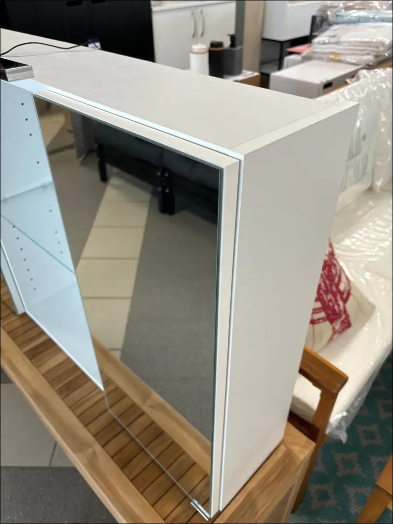 Pakabinama vonios spintelė su LED apšvietimu KI973 - €70 Save 60% 50-100, color-balta, material-mdf, material-stiklas,