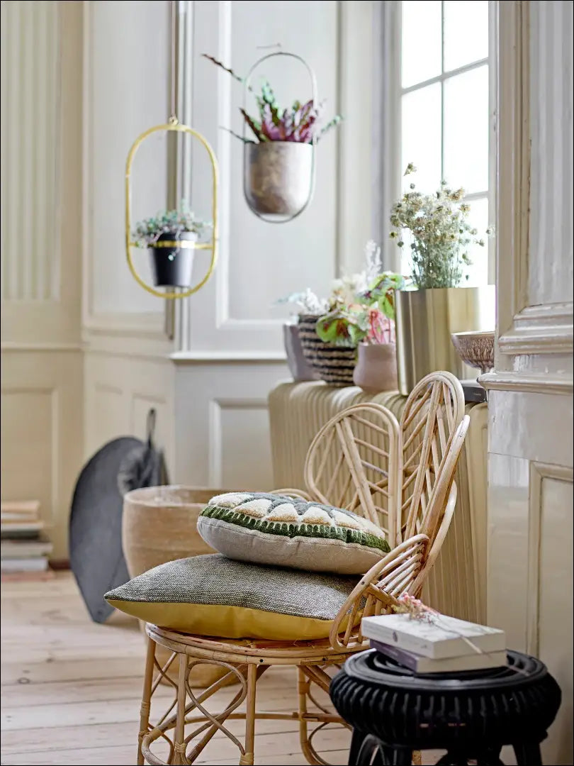 Pakabinamas vazonas DI7194 - €21 Save 65% __label:Pristatymas 1-2 d.d., color-auksine, color-juoda, interjeras,