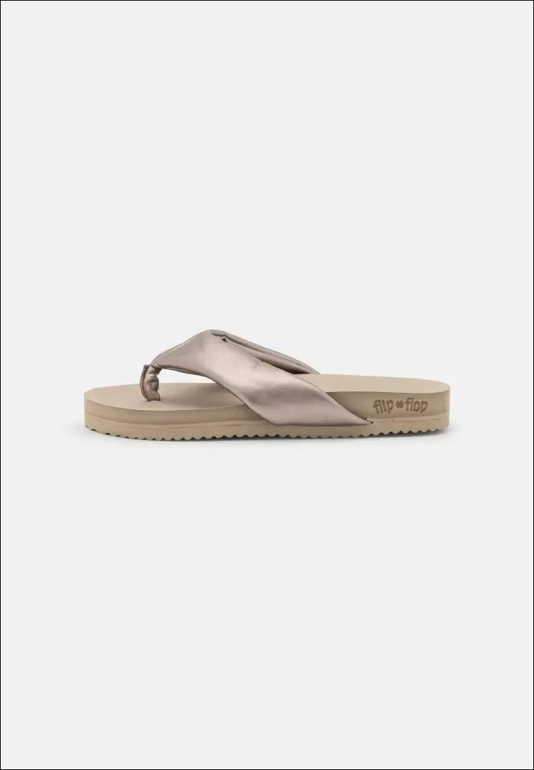Paplūdimio šlepetės (41) DR150 - €23 Save 50% __label:Pristatymas 1-2 d.d., drabuziai, tekstile, under-25 Iki €25