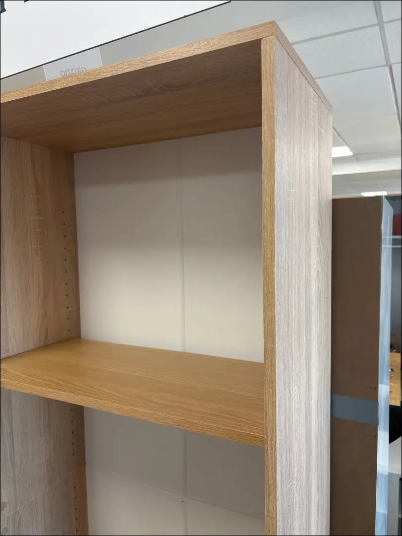 Pastatoma lentyna KI1011 - €45 25-50, __label:Pristatymas 1-2 d.d., color-ruda, material-mediena, pazeistas €25 to €50