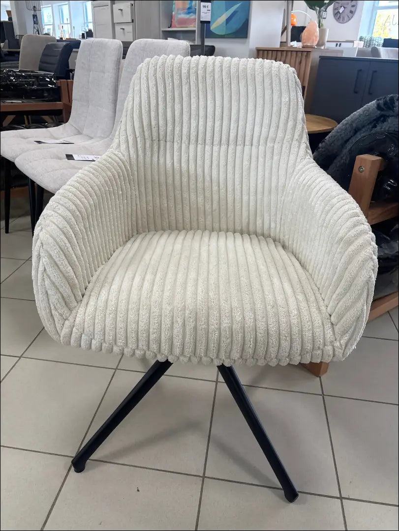 Pasukama kėdė VI1686 - €40 Save 50% 25-50, __label:Pristatymas 1-2 d.d., biuro-baldai, biuro-kedes, color-kremas Biuro