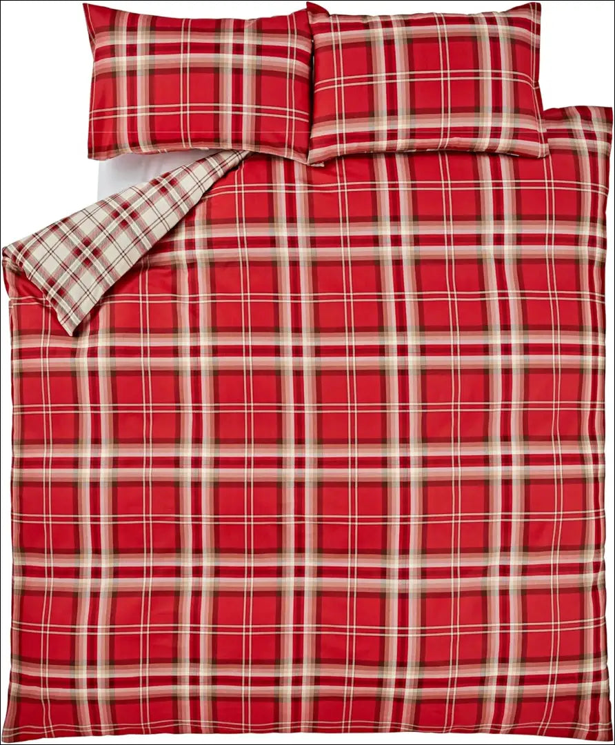 Patalynės komplektas (3 dalys) DI11595 - €20 Save 65% __label:Pristatymas 1-2 d.d., color-raudona, material-medvilne,