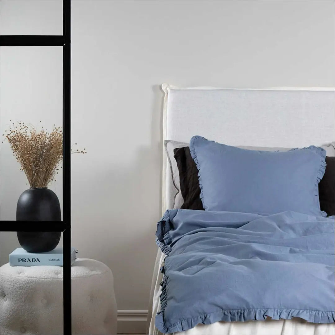 Patalynės komplektas DA0004 - €45 Save 50% 25-50, __label:Pristatymas 1-2 d.d., color-melyna, patalynes-komplektas-2,