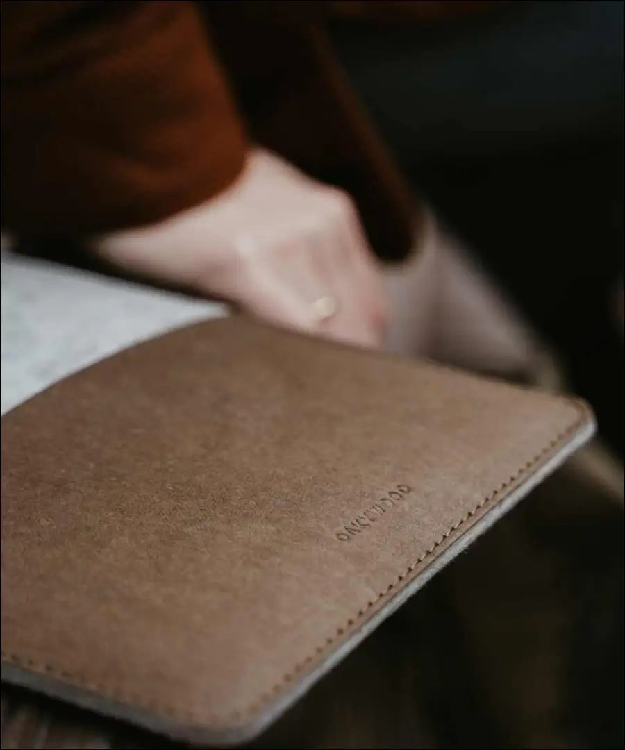 Plančetės dėklas “Oakywood’ KI841 - €19 Save 65% __label:Pristatymas 1-2 d.d., biuro-baldai, biuro-reikmenys,