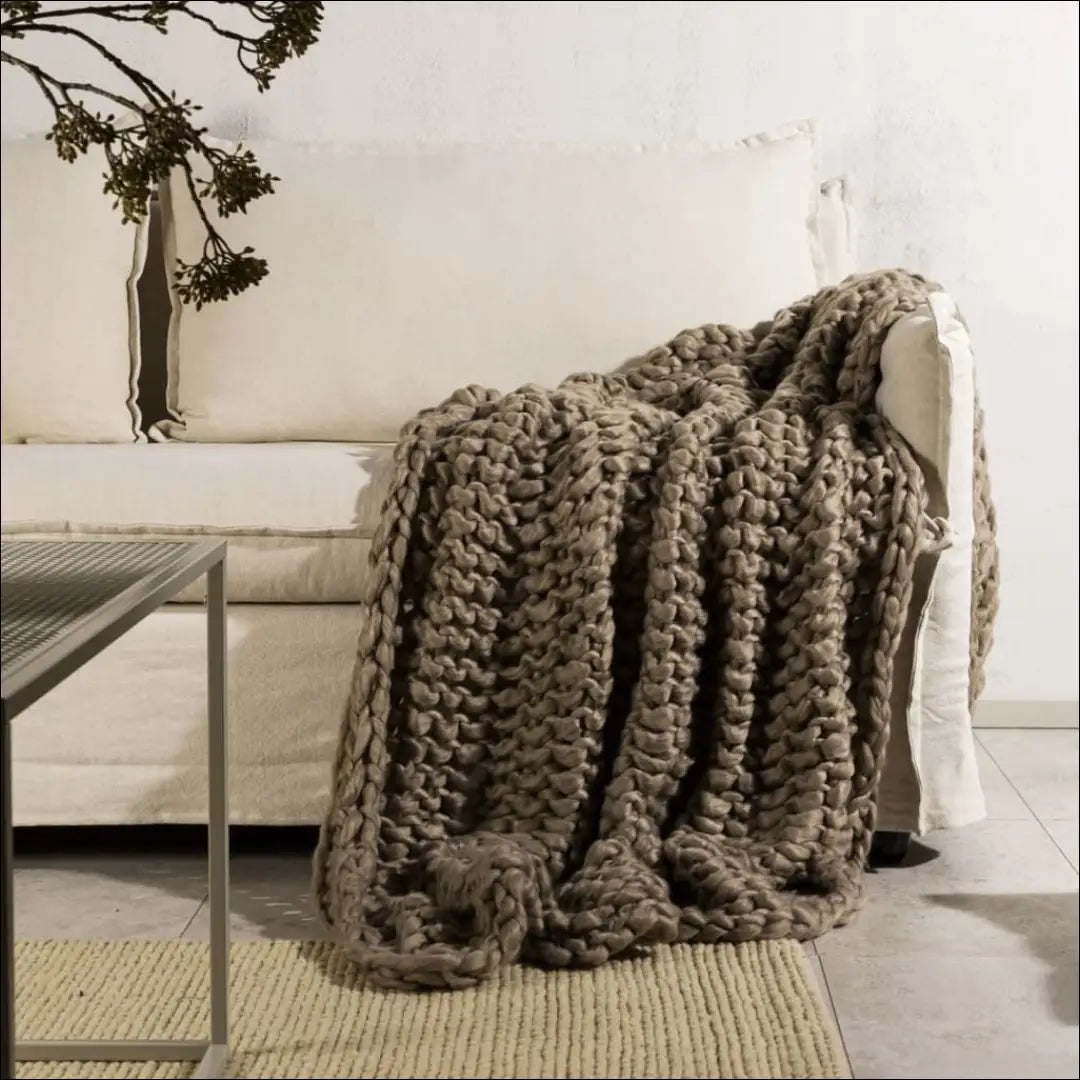 Pledas (130x170cm) DI10305 - €31 Save 70% 25-50, __label:Pristatymas 1-2 d.d., color-ruda, material-poliesteris, pledai