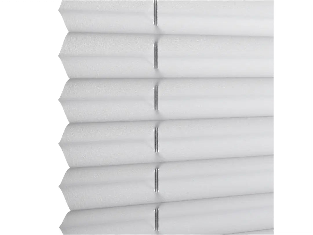 Plisuota žaliuzė DI10586 - €14 Save 50% __label:Pristatymas 1-2 d.d., color-balta, material-poliesteris, tekstile,