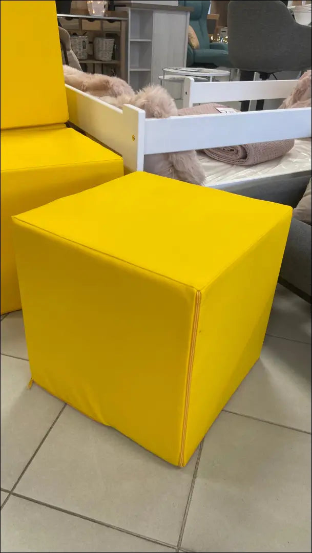 Pufas MI419 - €22 Save 70% __label:Pristatymas 1-2 d.d., color-geltona, material-dirbtine-oda, minksti, pufai Iki €25