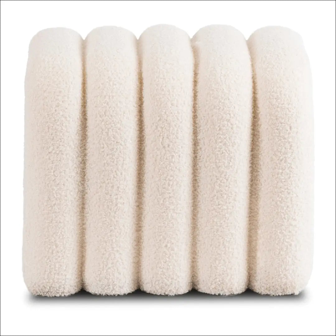 Pufas su veliūro audiniu kreminės spalvos TE710 - €55 Save 15% 50-100, __label:Pristatymas 5-14 d.d., elite,