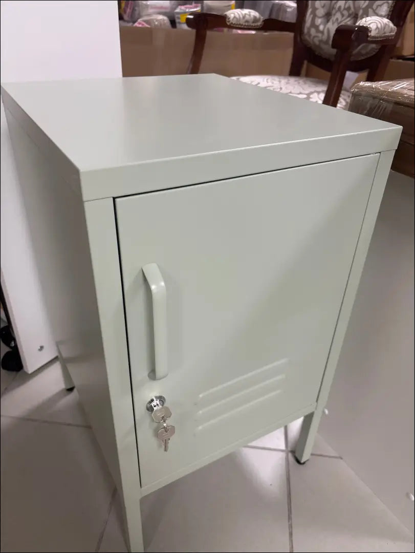 Rakinamas naktinis staliukas GI671 - €40 Save 50% 25-50, __label:Pristatymas 1-2 d.d., color-zalia, material-metalas,